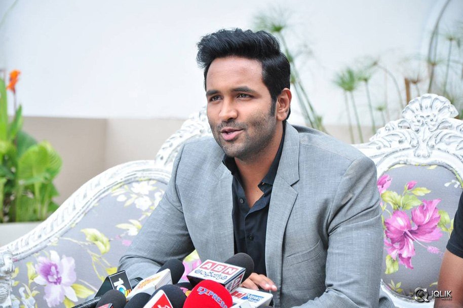 Dynamite-Movie-Press-Meet